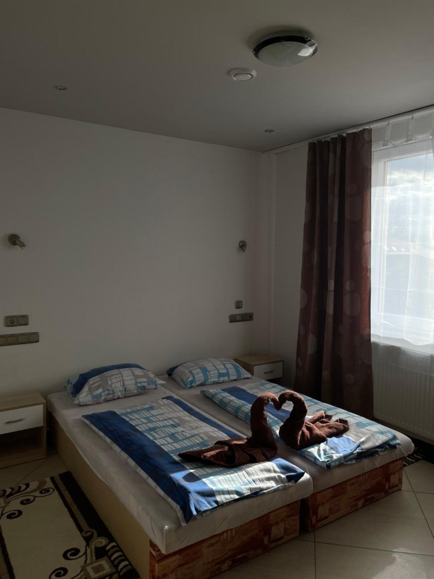 Bed and Breakfast Korona Panzio Blh nad Iplom Экстерьер фото
